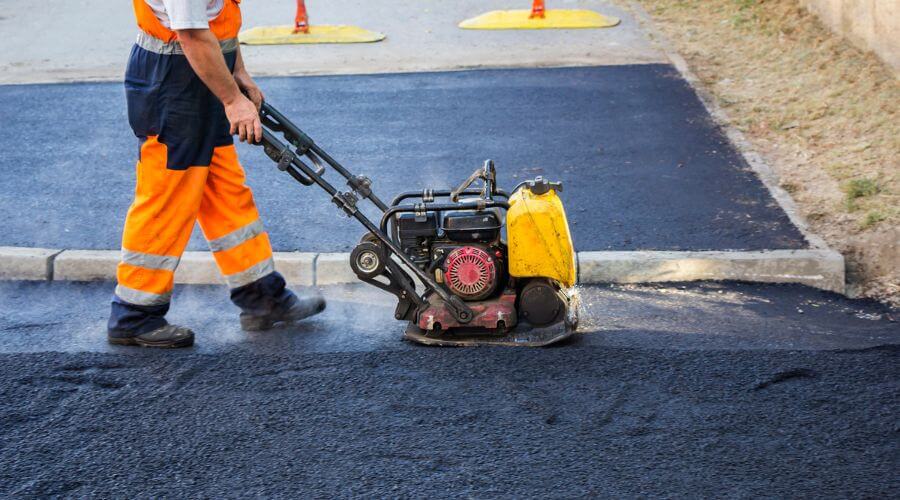 Professional gutter cleaning in Yeoman, IN